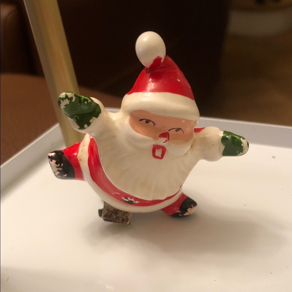 Christmas Santa Figurine clip on ornament vintage and has some chips